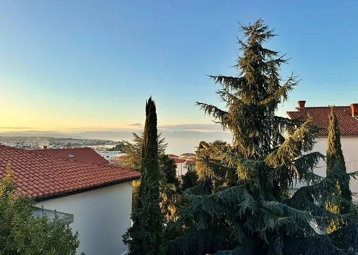 Lägenhet With A Parking Space Nska, Krk - 23871